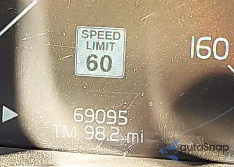 2018 Volvo S90 T6 Inscription z USA, uszkodzony, nr VIN LVY992ML7JP008840